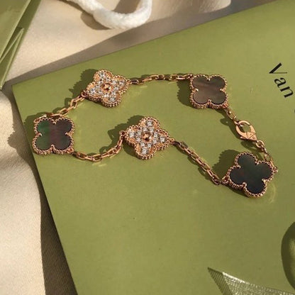 [⭐moonlume] CLOVER 5 MOTIF GRAY MOP BRACELET COLLECTION