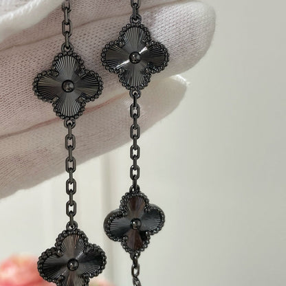 [⭐moonlume]CLOVER 5 MOTIF BLACK BRACELET