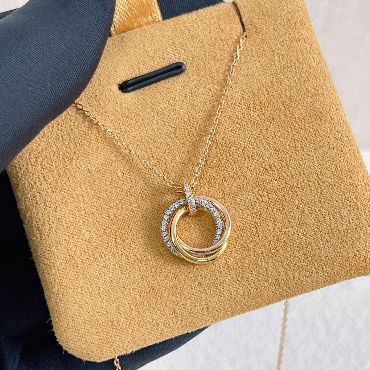[⭐moonlume]TRINITY NECKLACE SILVER GOLD PINK GOLD DIAMONDS