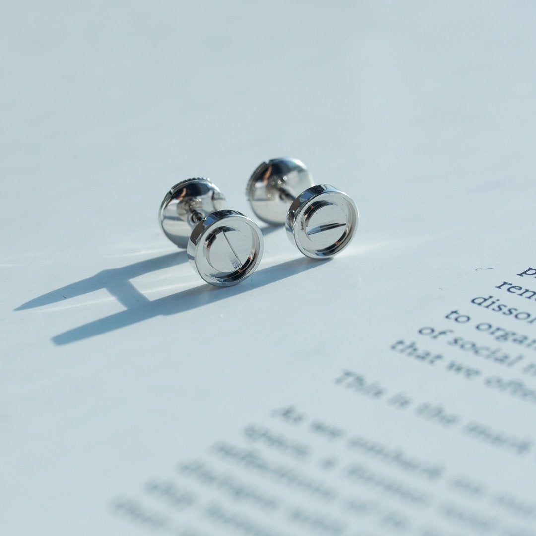 [⭐moonlume]LOVE EARRINGS SILVER 10MM