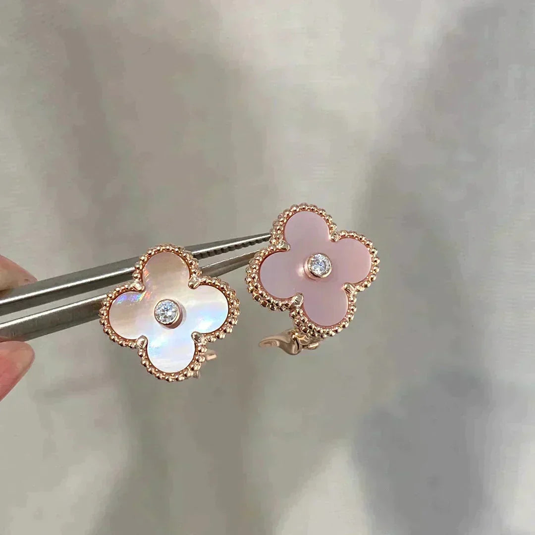 [⭐moonlume]CLOVER MEDIUM 1 MOTIFS  PINK MOP DIAMOND EARRINGS