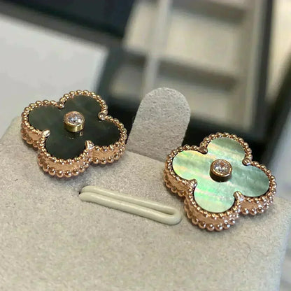 [⭐moonlume]CLOVER MEDIUM 1 MOTIFS GRAY MOP  DIAMOND EARRINGS