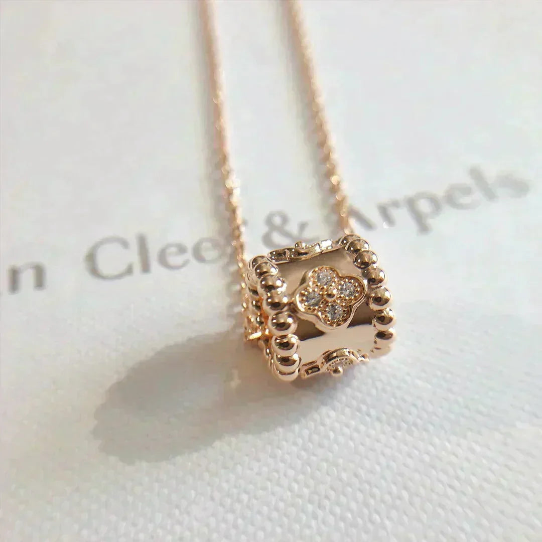 [⭐moonlume]PERLEE PEDANT NECKLACE GOLD / ROSE GOLD
