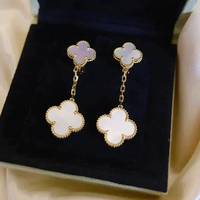 [⭐moonlume]CLOVER 2 MOTIF WHITE MOP EARRINGS