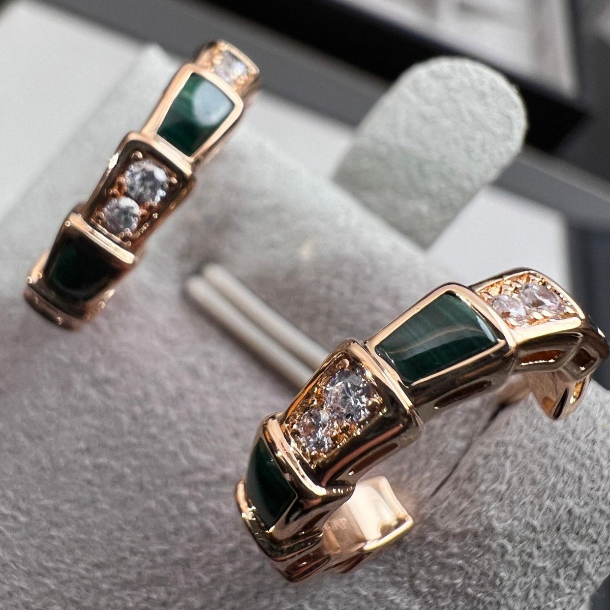 [⭐moonlume]SERPENTI MALACHITE PINK GOLD EARRINGS