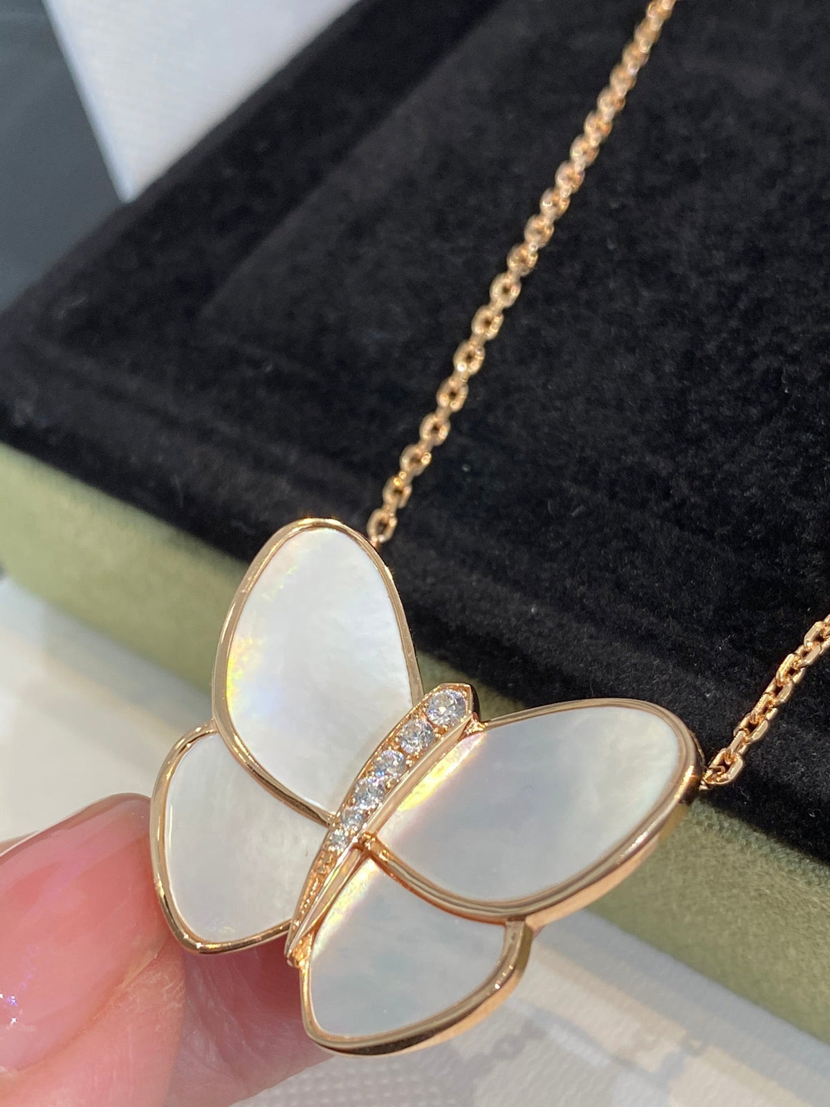 [⭐moonlume]BUTTERFLY GOLD MOP DIAMOND NECKLACE