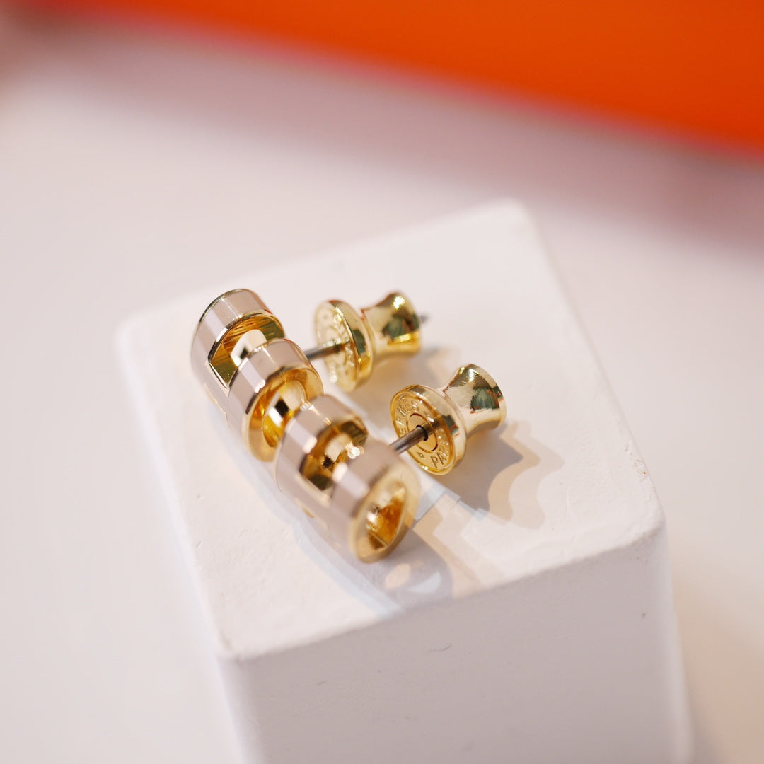 [⭐moonlume]MINI POP H GOLD EARRINGS GREY