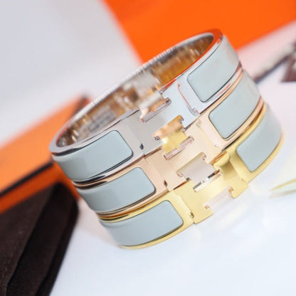 [⭐moonlume]H LIGHT BLUE BRACELET