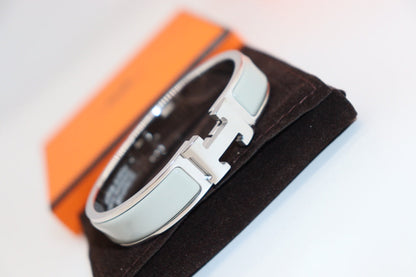 [⭐moonlume]H LIGHT BLUE BRACELET