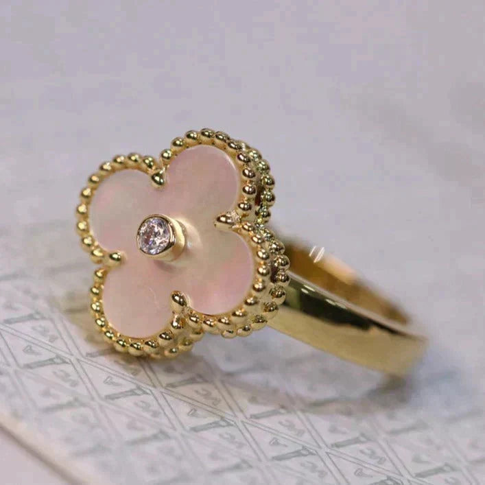 [⭐moonlume]CLOVER PINK MOP RING GOLD DIAMOND