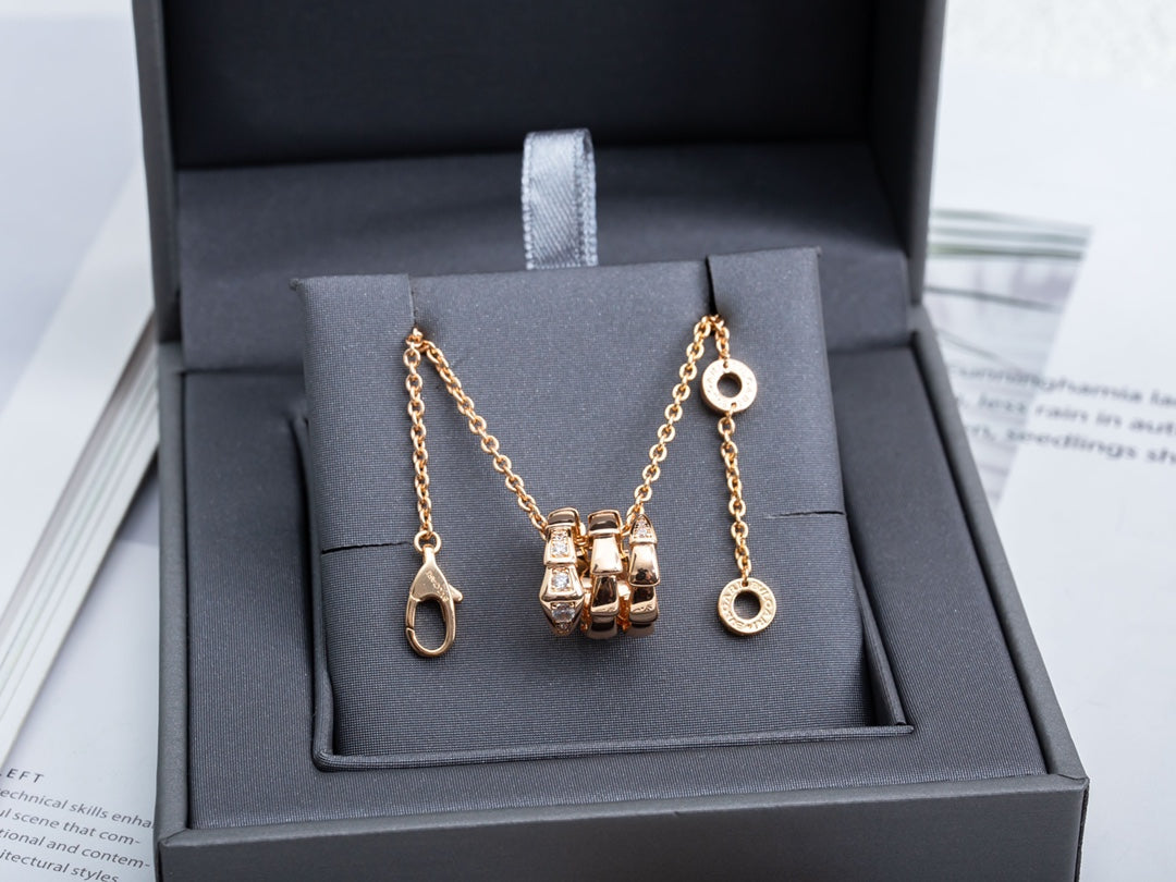 [⭐moonlume]SERPENTI PINK GOLD NECKLACE DIAMOND