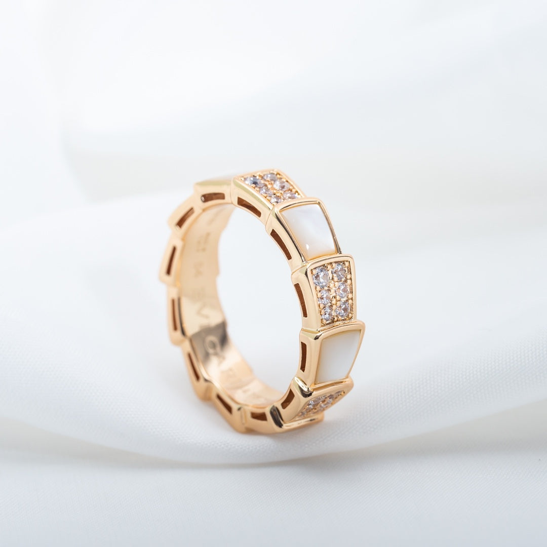 [⭐moonlume]SERPENTI RING PINK GOLD MOP DIAMOND PAVED 4MM