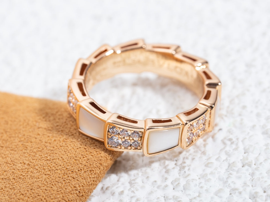 [⭐moonlume]SERPENTI RING PINK GOLD MOP DIAMOND PAVED 4MM