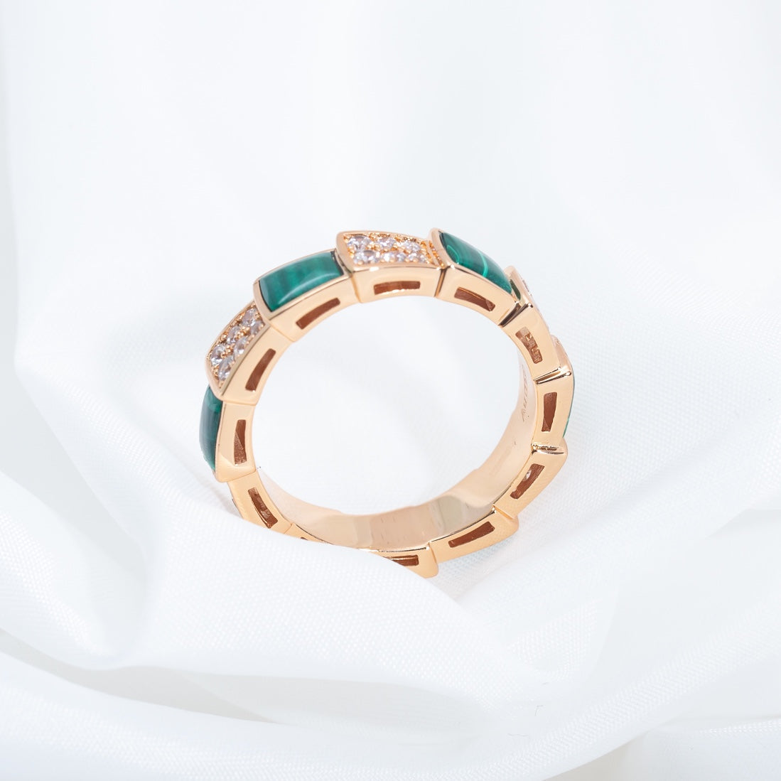 [⭐moonlume]SERPENTI RING PINK GOLD MALACHITE DIAMOND PAVED 4MM