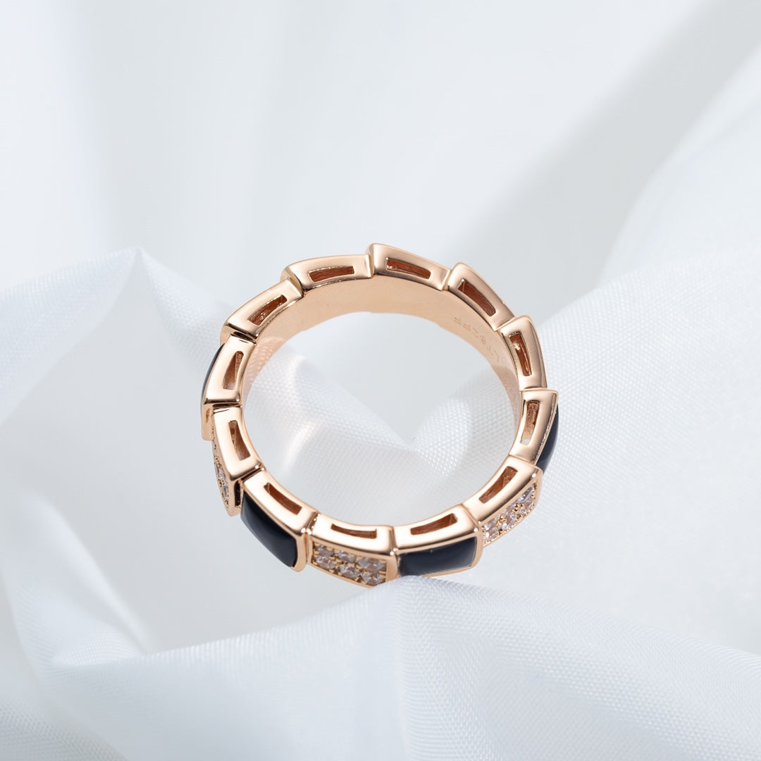 [⭐moonlume]SERPENTI RING PINK GOLD BLACK MOP DIAMOND PAVED 4MM