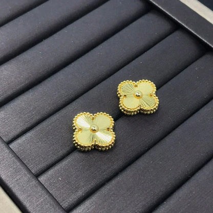 [⭐moonlume]CLOVER MINI 9.5MM LASER EARRINGS