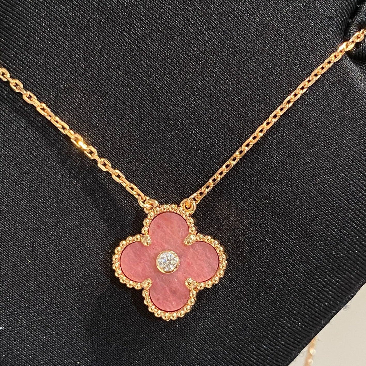 [⭐moonlume]CLOVER 15MM DIAMOND RHODONITE NECKLACE