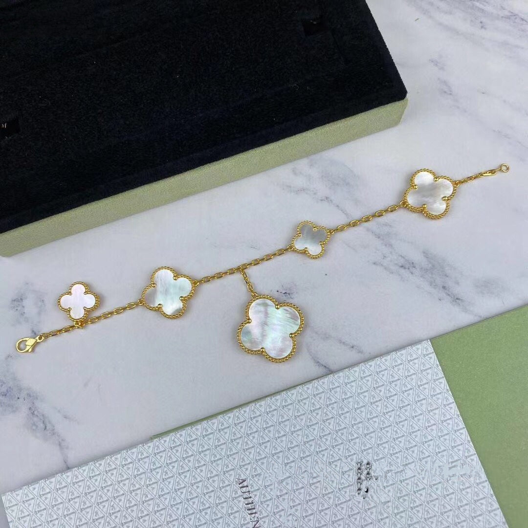 [⭐moonlume]MAGIC CLOVER MOP GOLD BRACELET 5 MOTIFS