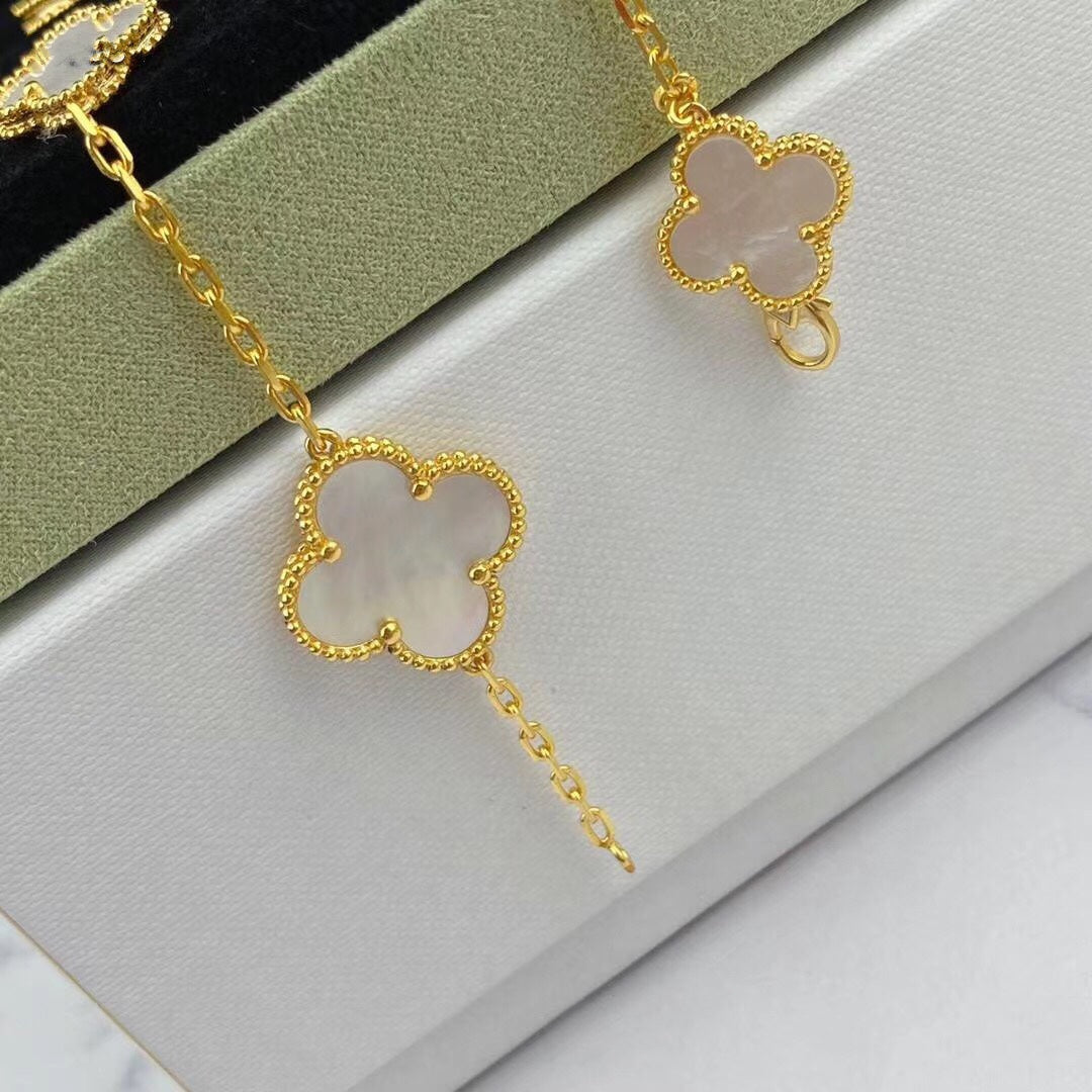[⭐moonlume]MAGIC CLOVER MOP GOLD BRACELET 5 MOTIFS