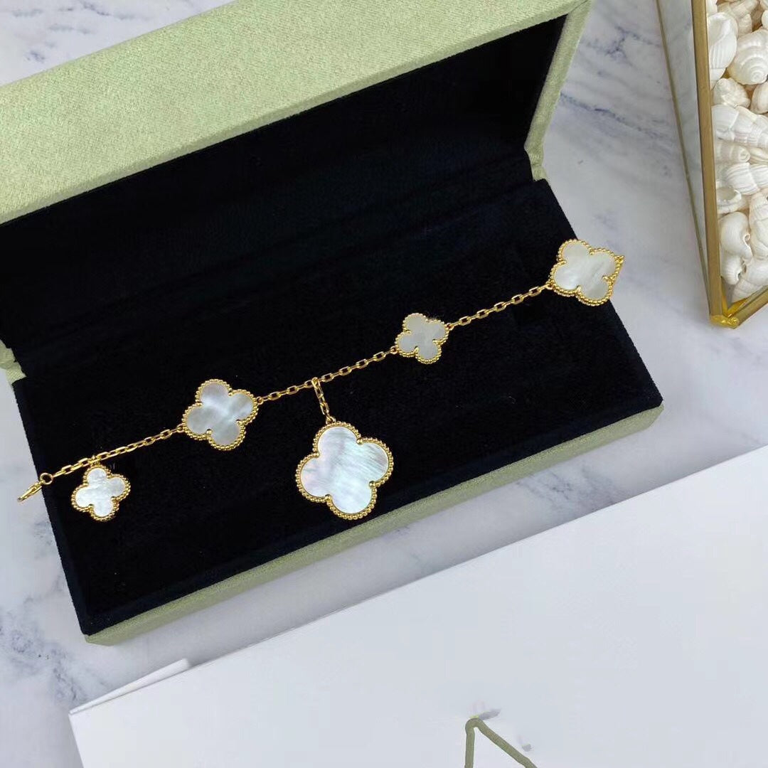 [⭐moonlume]MAGIC CLOVER MOP GOLD BRACELET 5 MOTIFS