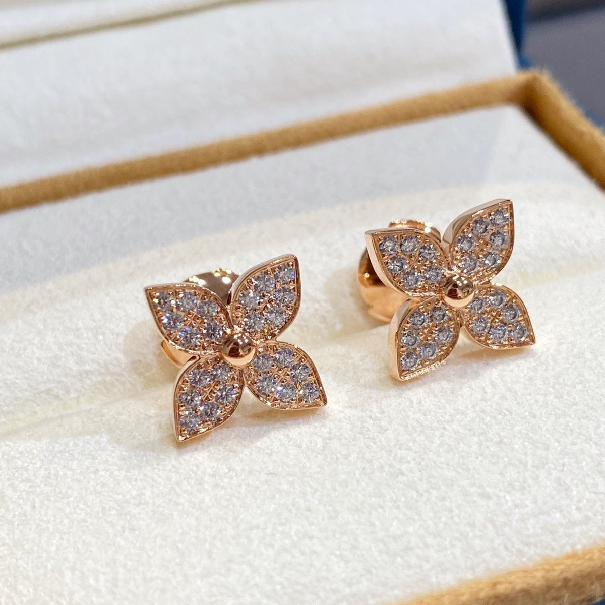 [⭐moonlume]STAR DIAMOND EARRINGS