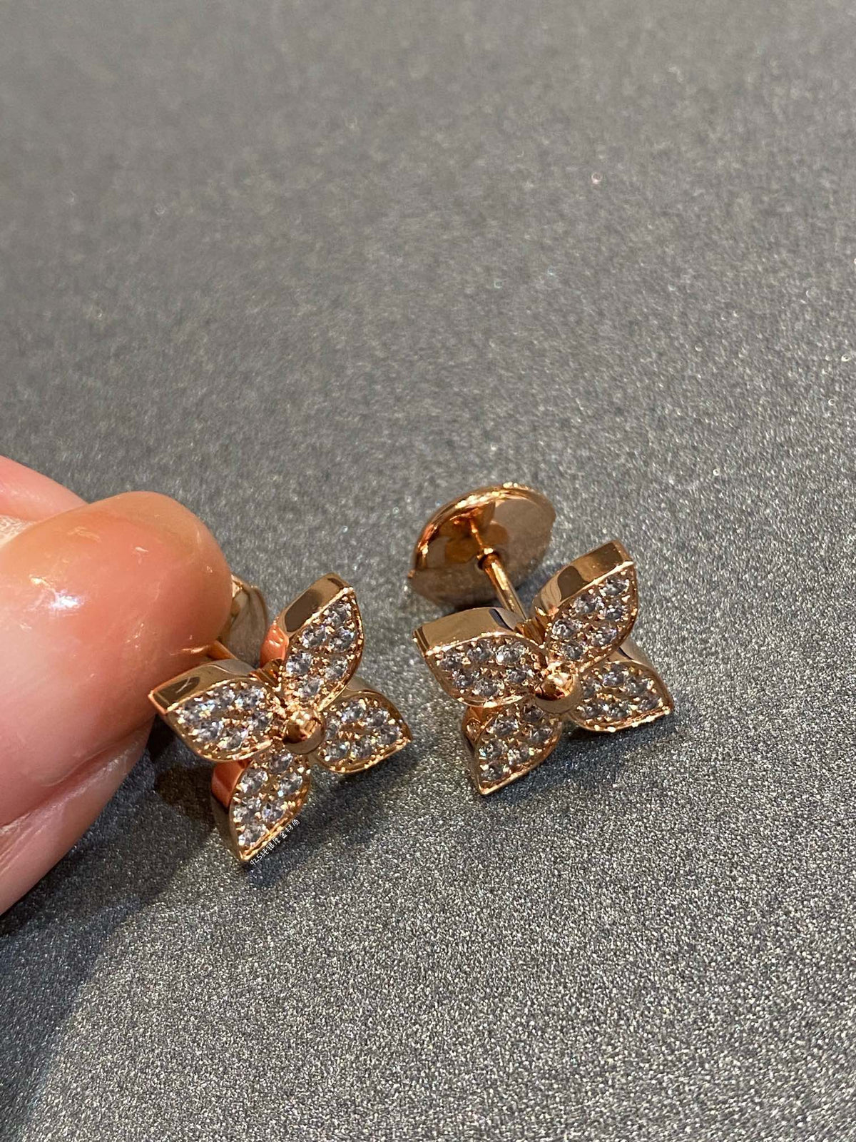 [⭐moonlume]STAR DIAMOND EARRINGS