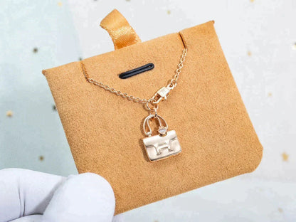 [⭐moonlume]AMULETTE PEDANT ROSE GOLD NECKLACE