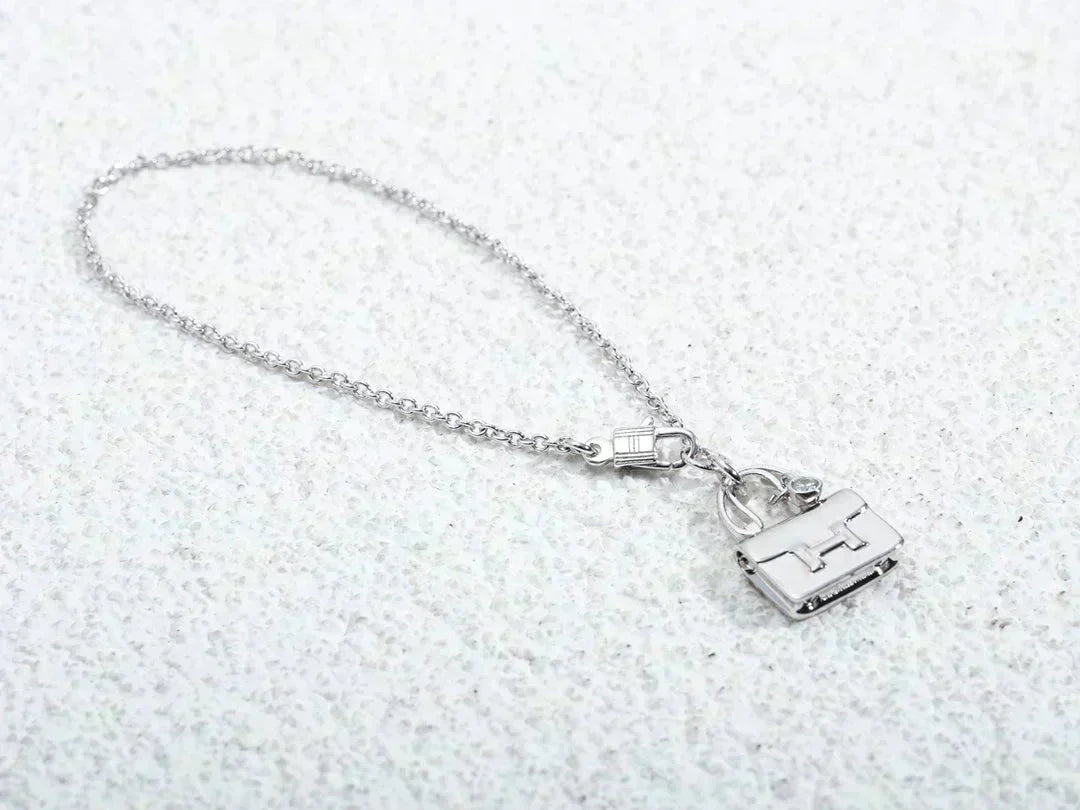 [⭐moonlume]AMULETTE PEDANT SILVER NECKLACE