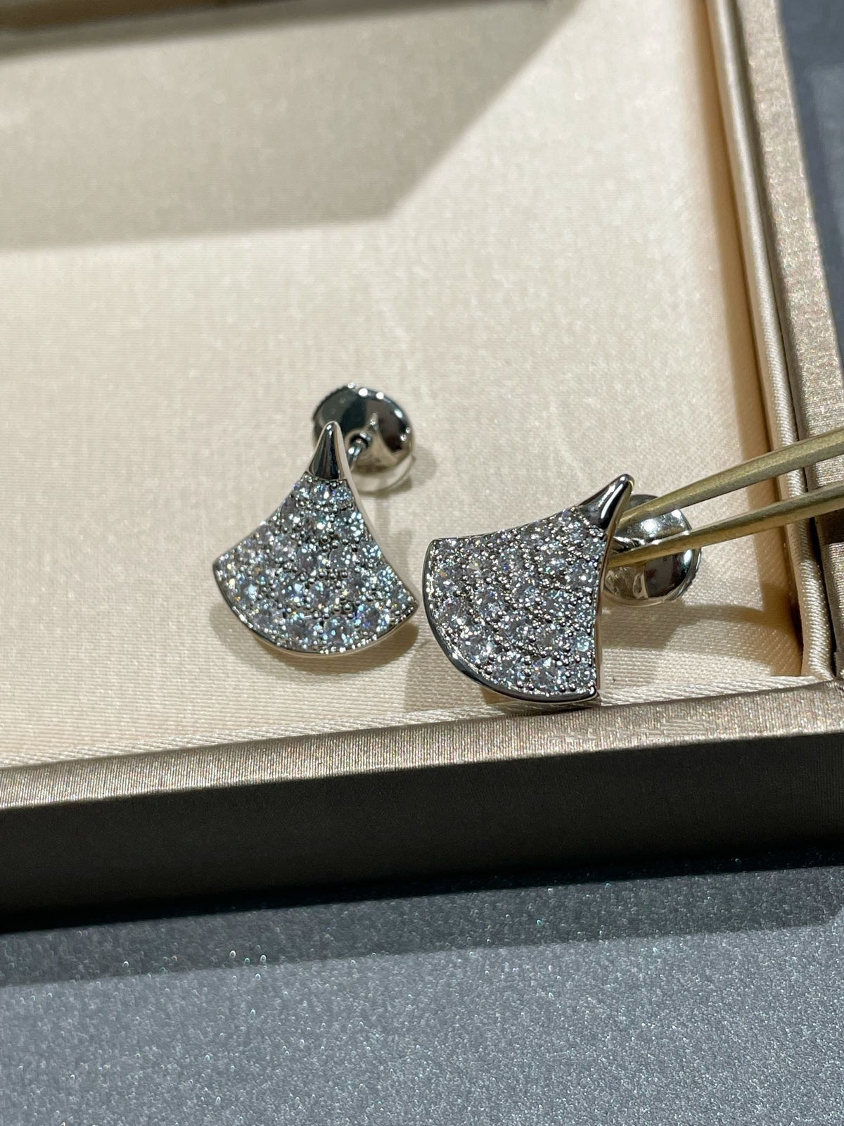 [⭐moonlume]DREAM STUD EARRINGS DIAMOND