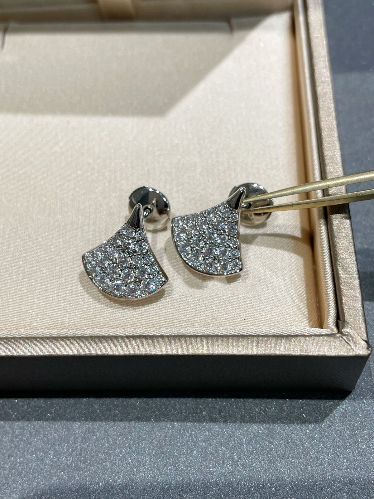[⭐moonlume]DREAM STUD EARRINGS DIAMOND