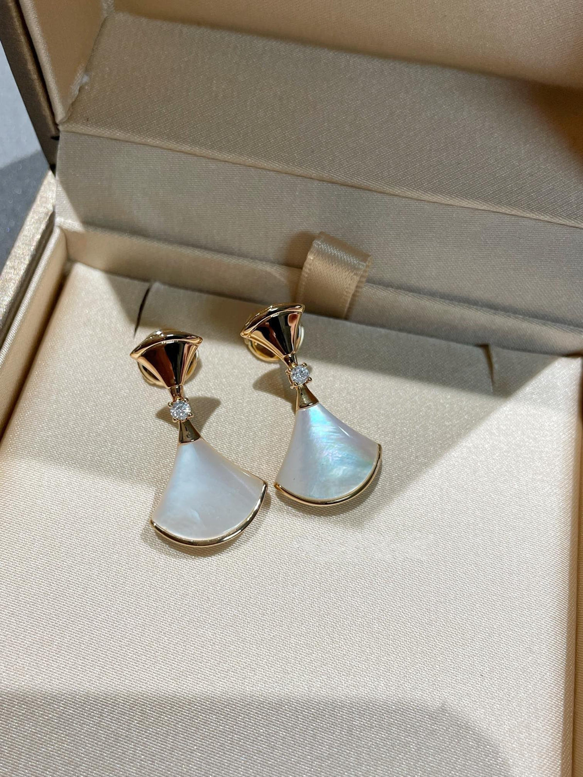 [⭐moonlume]DREAM MOP 1 DIAMOND EARRINGS