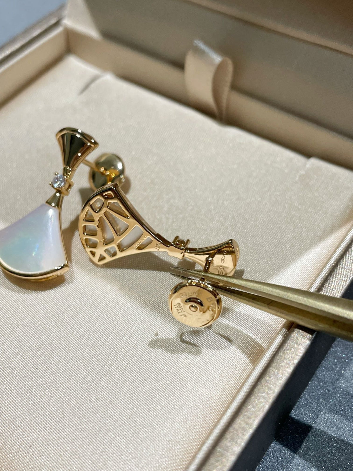 [⭐moonlume]DREAM MOP 1 DIAMOND EARRINGS