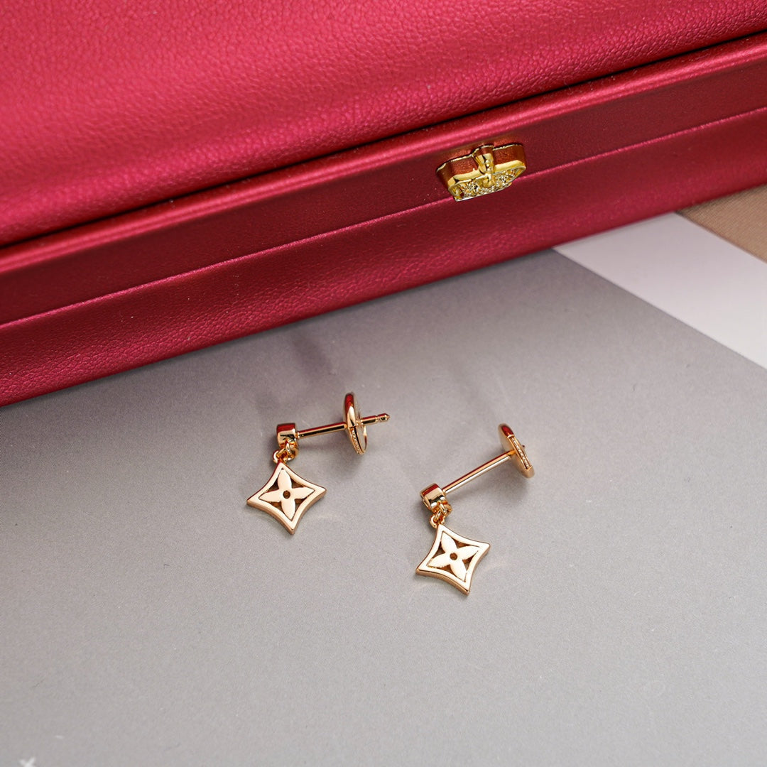 [⭐moonlume]STAR EARRINGS GOLD
