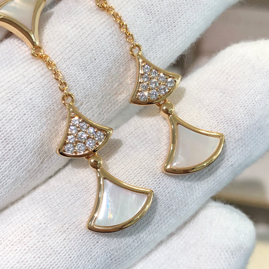 [⭐moonlume]DREAM EARRINGS 3 MOTIFS DIAMOND MOP PINK GOLD