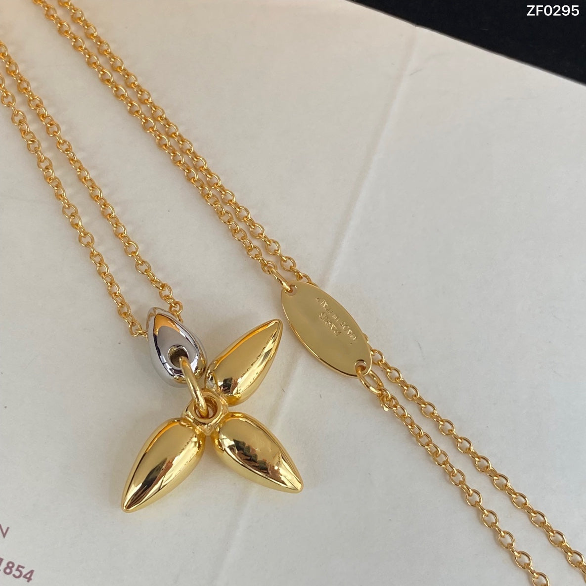 [⭐moonlume]LOUISETTE PEDANT GOLD NECKLACE