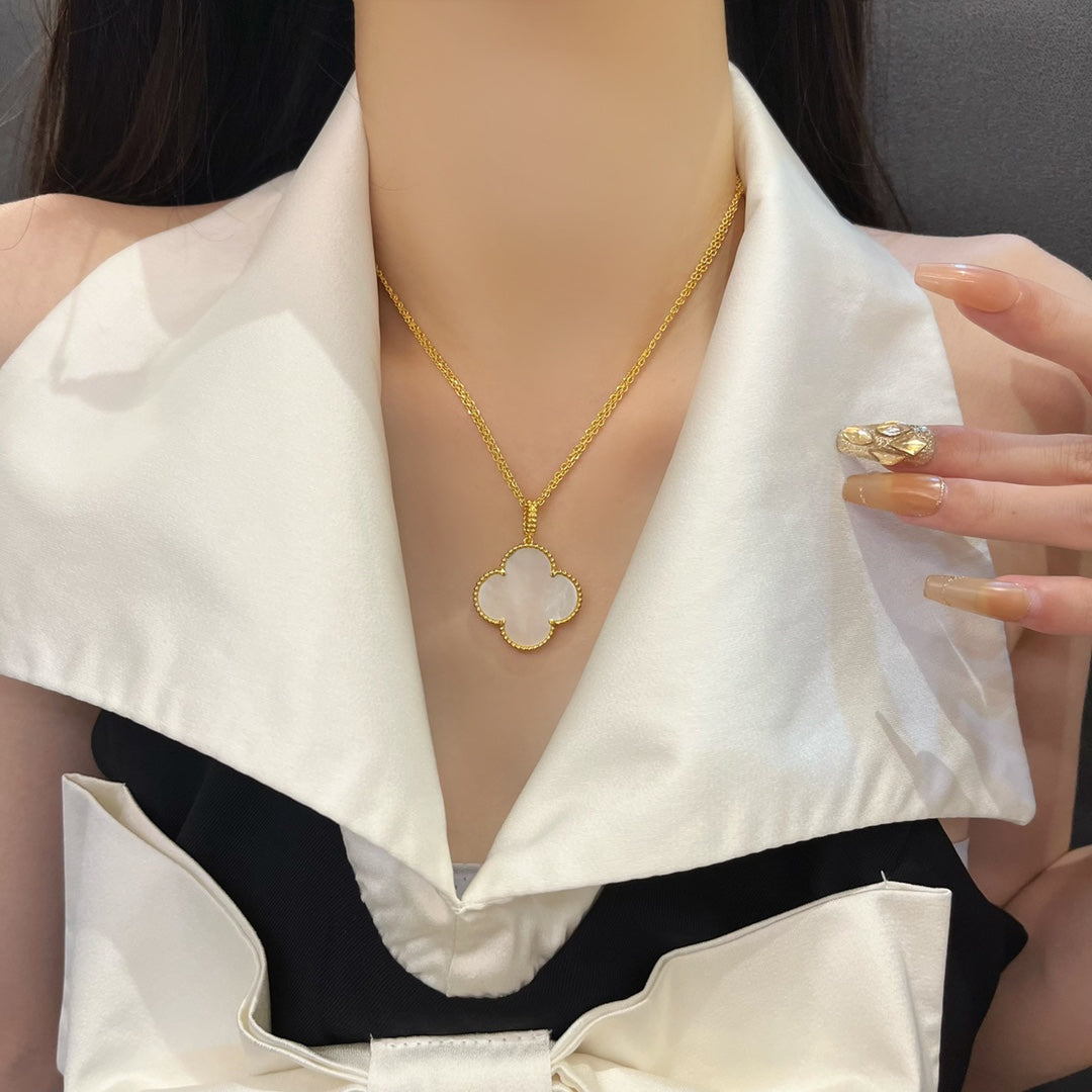 [⭐moonlume]CLOVER 25MM MOP LARGE PENDANT NECKLACE
