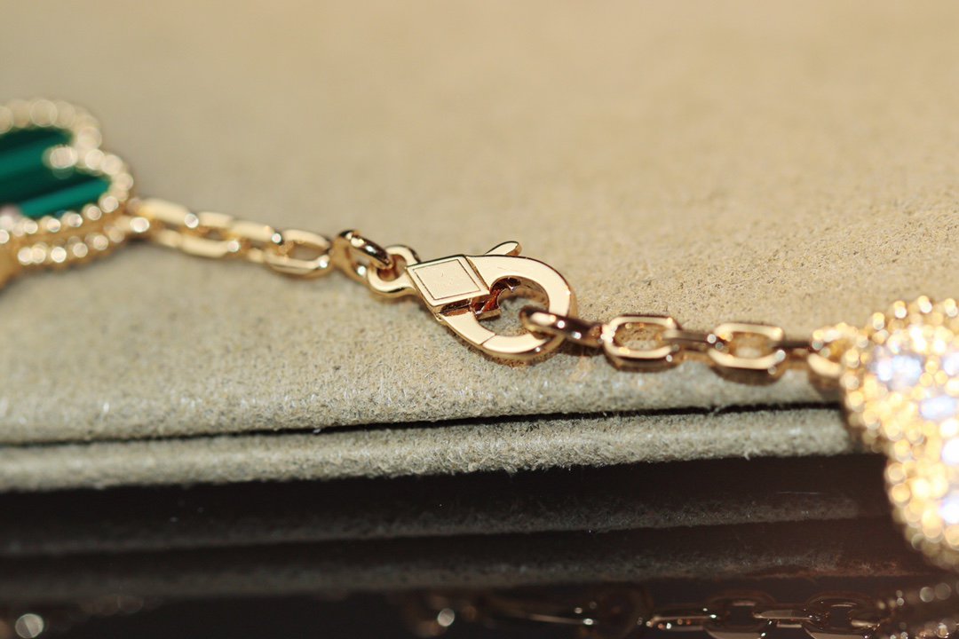 [⭐moonlume]CLOVER 20 MOTIFS ONYX ROSE GOLD