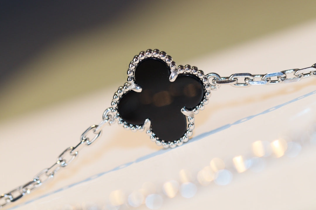 [⭐moonlume]CLOVER 20 MOTIFS ONYX DIAMOND SILVER