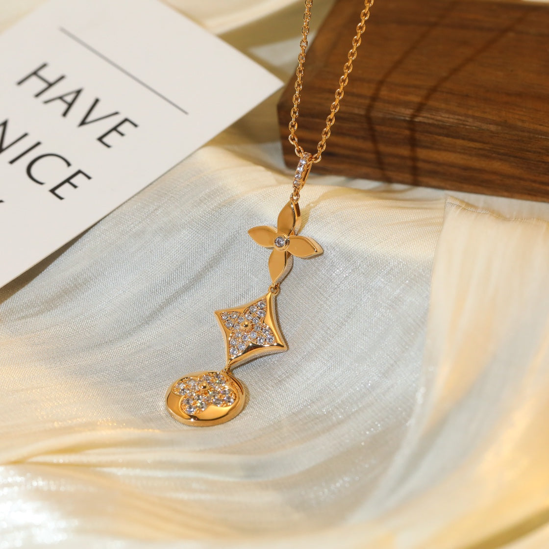 [⭐moonlume]STAR AND SUN DIAMOND PINK GOLD NECKLACE