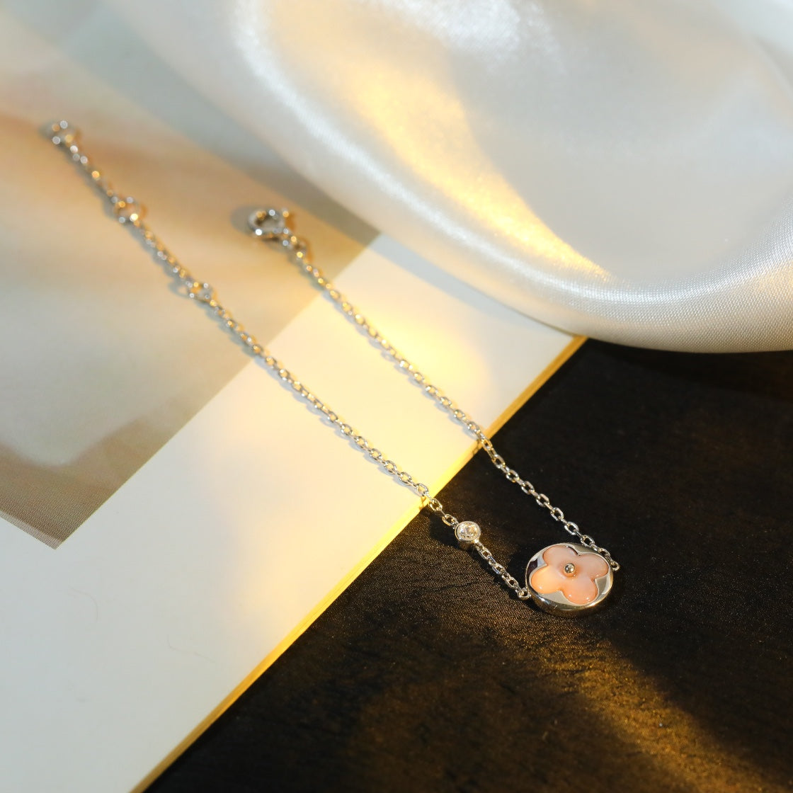 [⭐moonlume]SUN MOTIF PINK MOP SILVER BRACELET