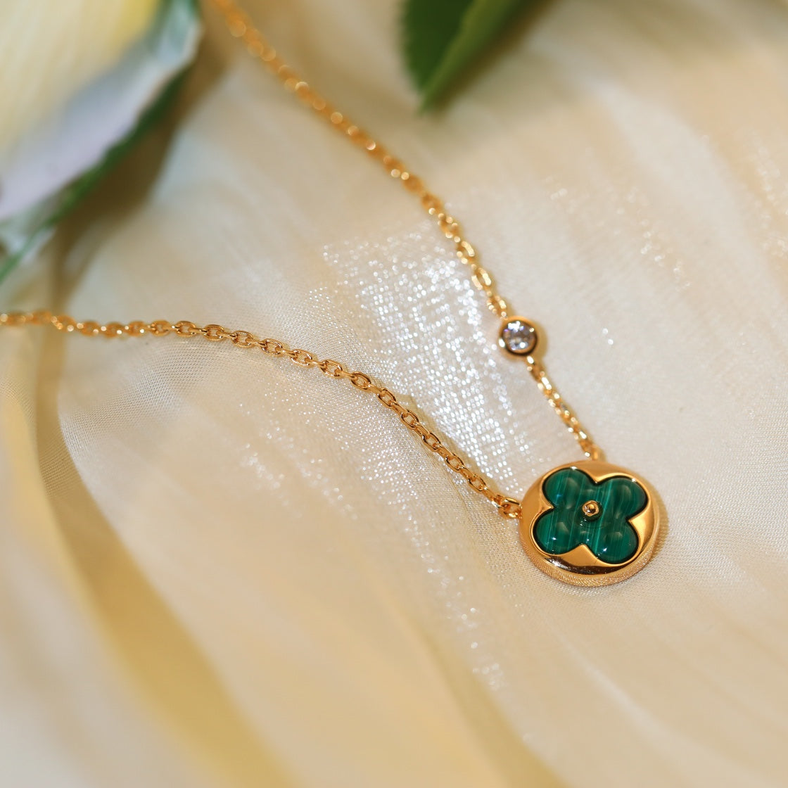 [⭐moonlume]SUN PEDANT PINK GOLD 1 DIAMOND NECKLACE