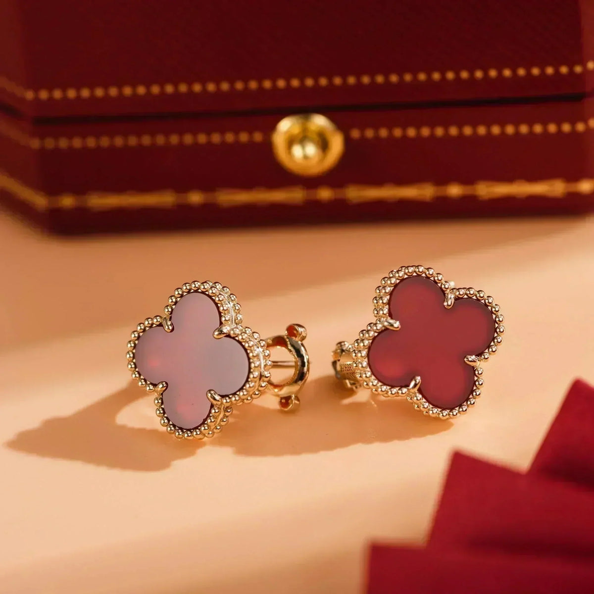 [⭐moonlume]CLOVER MEDIUM 1 MOTIFS CARNELIAN  EARRINGS