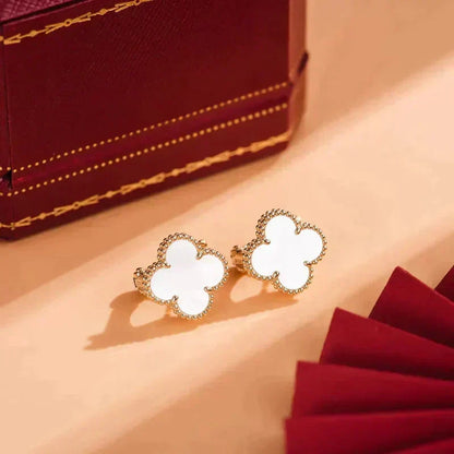 [⭐moonlume]CLOVER MEDIUM 1 MOTIFS  WHITE MOP STUD EARRINGS