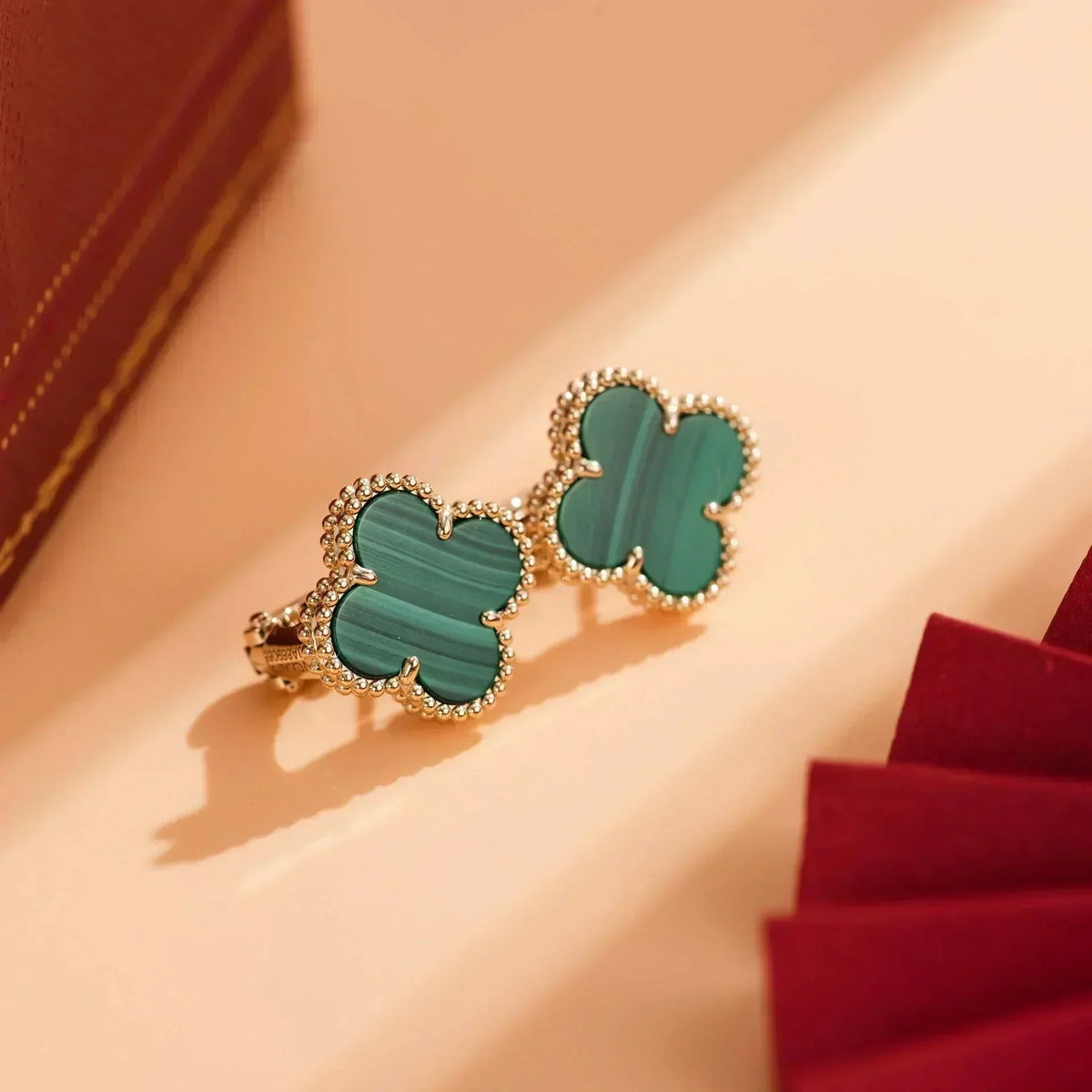 [⭐moonlume]CLOVER MEDIUM 1 MOTIFS MALACHITE  EARRINGS