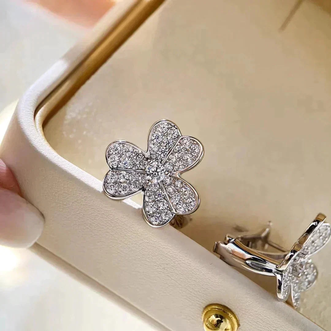 [⭐moonlume]CLOVER COMOS DIAMOND EARRINGS SILVER