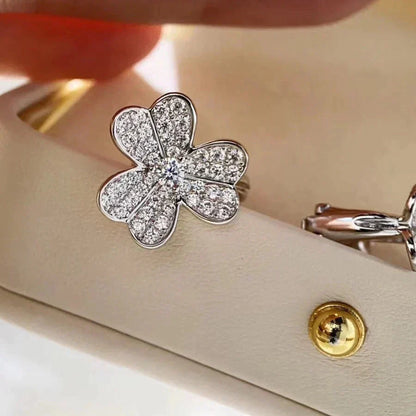[⭐moonlume]CLOVER COMOS DIAMOND EARRINGS SILVER