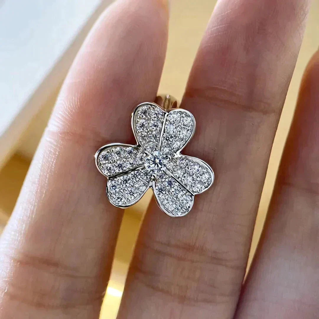 [⭐moonlume]CLOVER COMOS DIAMOND EARRINGS SILVER
