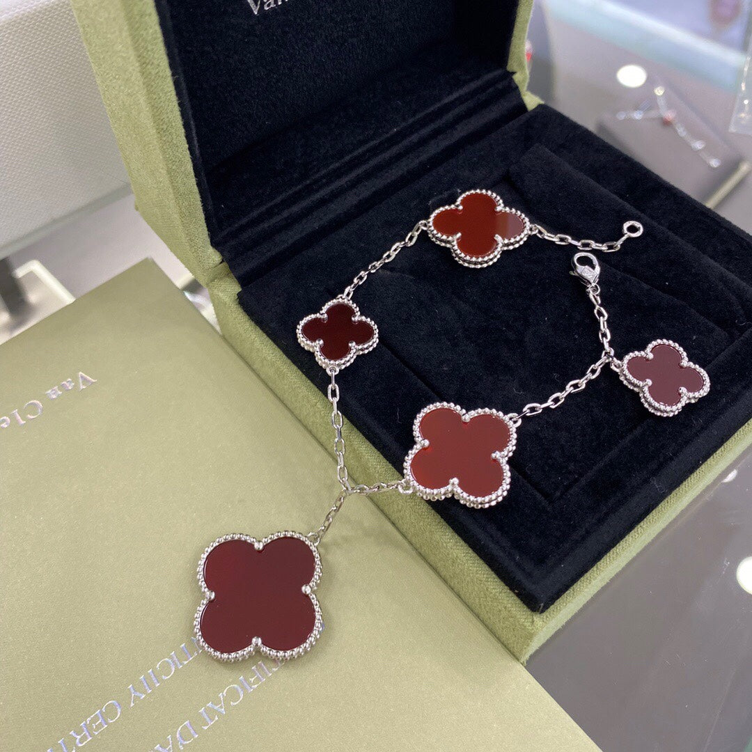 [⭐moonlume]CLOVER 5 MOTIFS SIVLER CARNELIAN BRACELET