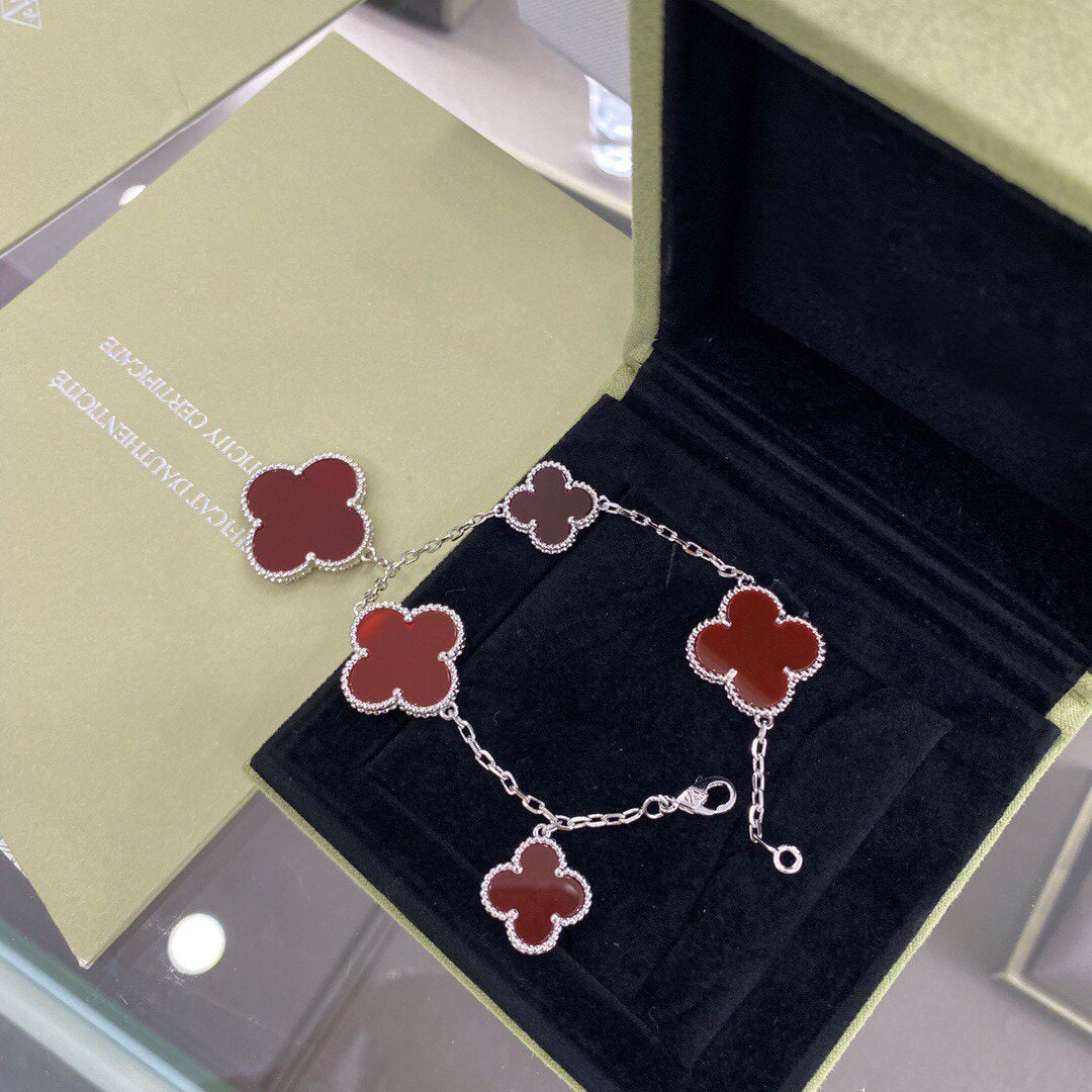 [⭐moonlume]CLOVER 5 MOTIFS SIVLER CARNELIAN BRACELET