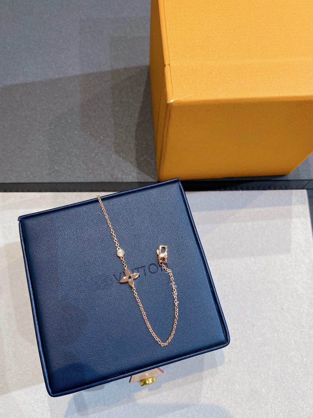 [⭐moonlume]STAR DIAMOND PINK GOLD BRACELET